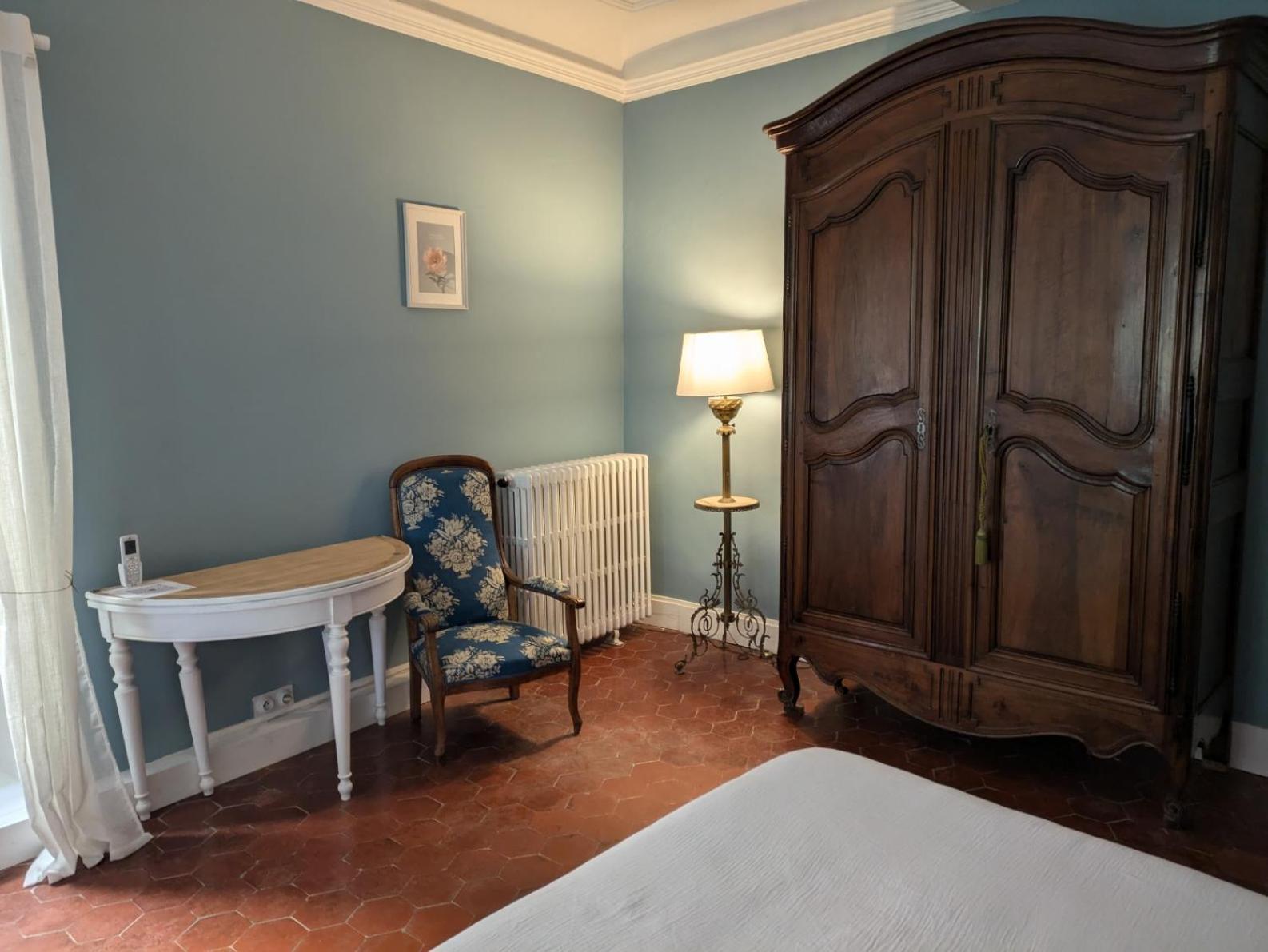 Le Domaine Du Soulier -Gite Et Chambres D'Hotes - La Maison Du Gardien Tornac Exteriör bild